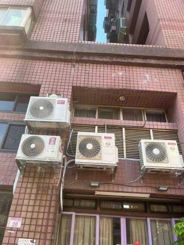 佳昇鋁門窗 - 施工前 這是隔壁的 不過樣式都一樣