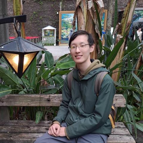 提供板橋宵夜服務的專家楊老師 Yang Sean