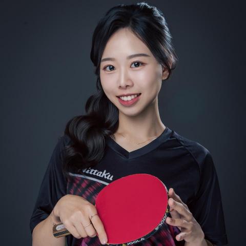 提供桌球球拍服務的專家Jannis 桌球教練