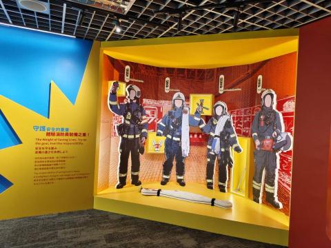 山禾印刷有限公司 - 牆面輸出+保麗龍人形立牌 山禾印刷有限公司 - 牆面輸出+保麗龍人形立牌