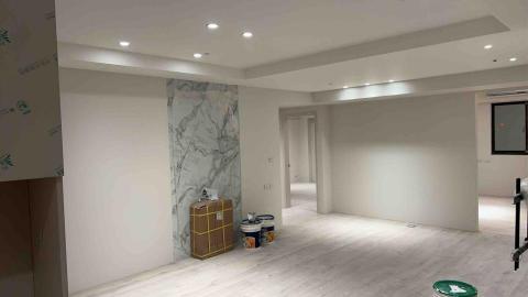 刷存在油漆工程行 - 