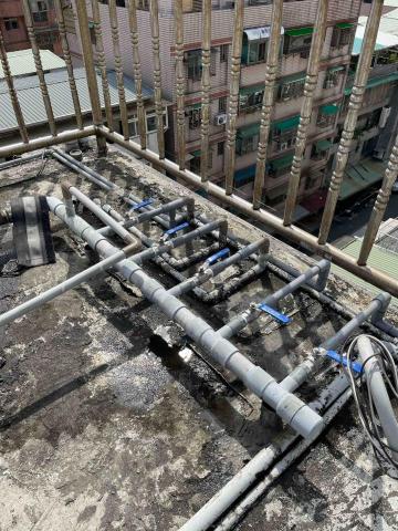 陳宜慶 - 屋頂水錶位置的閥門換新