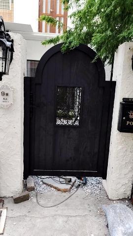 蒲清豐 - 美甲工坊大門施工