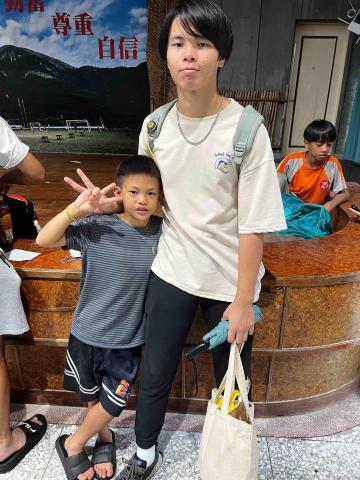 提供衛道中學服務的專家陳廷竑