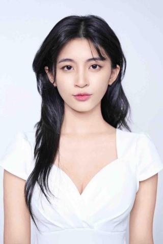 提供模特兒服務的專家Loomi