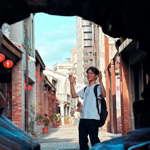 提供地陪服務的專家陳冠維