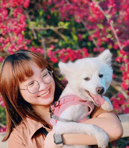 蔡育慈 - 也有飼養狗狗經驗！