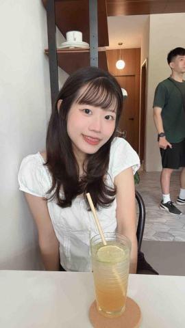 李昀珊 李昀珊