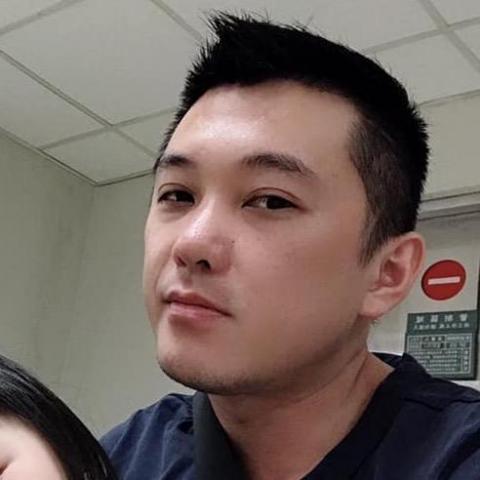 提供兼差服務的專家阿緯