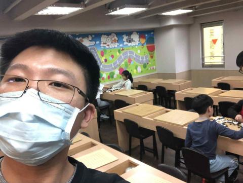 何宣澔 - 黑嘉嘉忠孝院區實習 何宣澔 - 黑嘉嘉忠孝院區實習