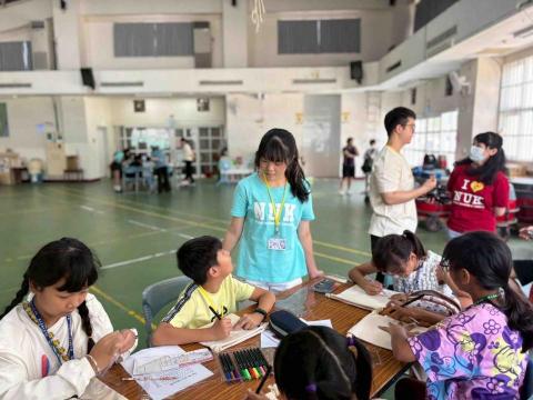 許芹瑀 - 屏東僑勇國小雙語學伴相見歡