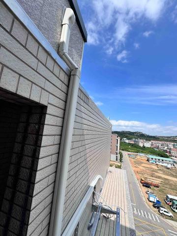 鴻鎰冷氣有限公司 - 