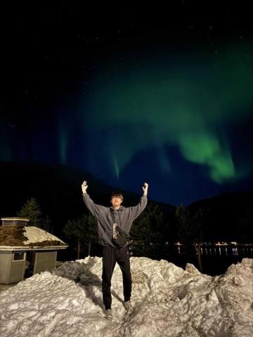 梁文承 - 於特羅姆瑟看極光