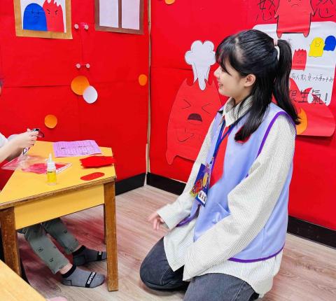 廖恬儀 - 幼兒園實習時，舉辦親子活動進行手作（由於實習過程中不能拍照，因此這部分的照片較少）