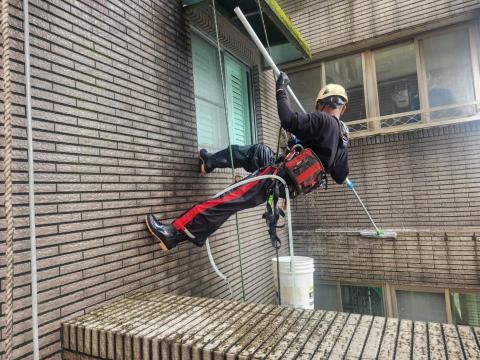 牧睦工程 - 專業清潔 牧睦工程 - 專業清潔