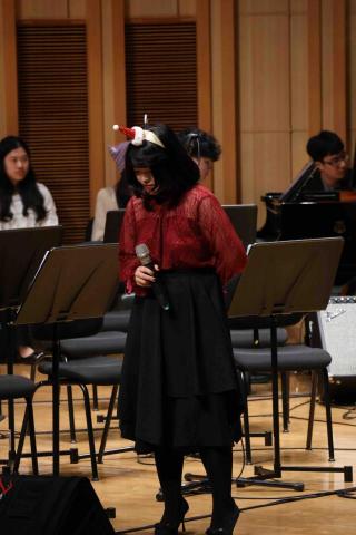 提供電子琴入門服務的專家吳家薰