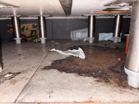 大清實業有限公司 - 吧檯下方深層清潔-前