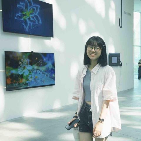 提供蔡侑霖學歷服務的專家蔡侑紜