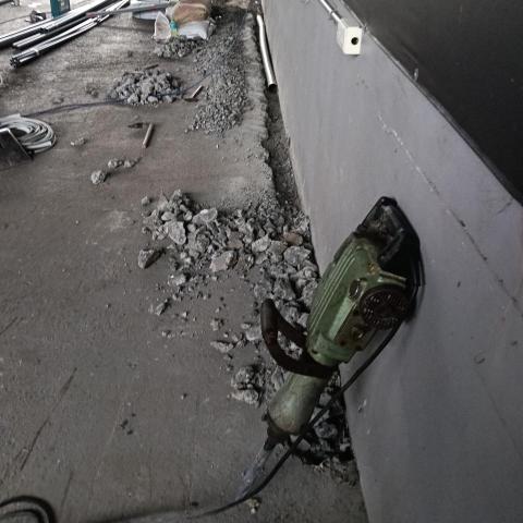 提供1101台泥服務的專家Linyi Heng