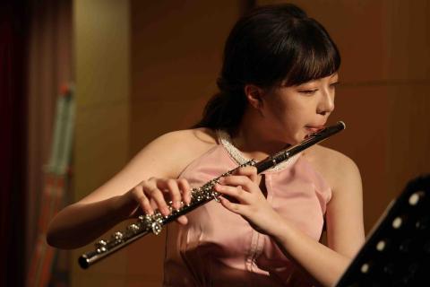許老師 長笛/鋼琴/樂理教學 - 