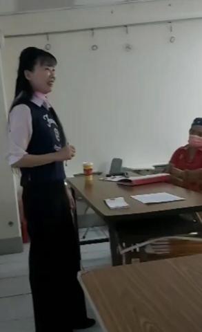 小晴天邱秀滿客語活動主持人 - 主持某團體的志工培訓活動