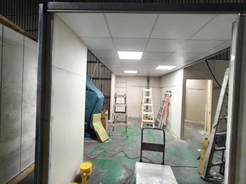 蜂格室內裝修工程行 - 工廠辦公室隔間