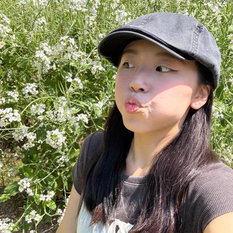 提供服裝服務的專家鄭子倩