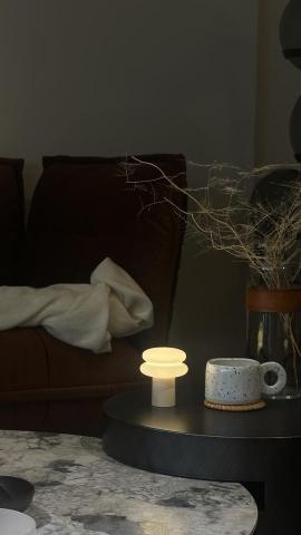 邱玉萱 -  邱玉萱 -