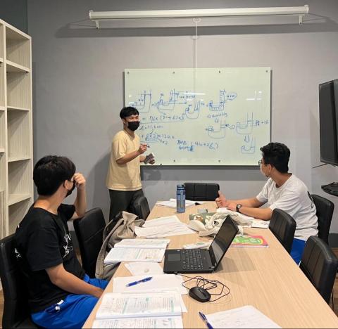 騰羽自然 - 小型家教經歷