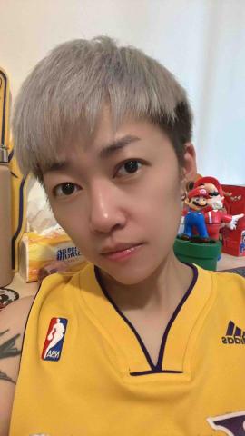 提供開車兼職服務的專家胡庭婷