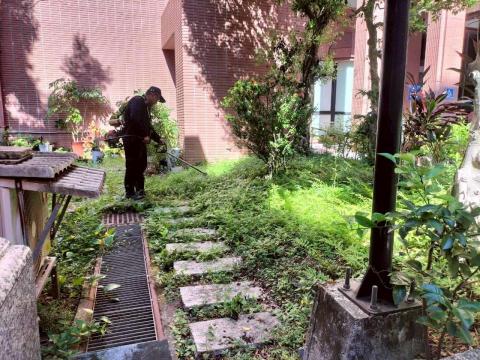 于森園藝企業社 （林先生） - 公家機關花園整理
