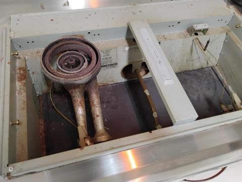 煜伸水和電維修 - 內嵌式瓦斯爐爐心積碳清除