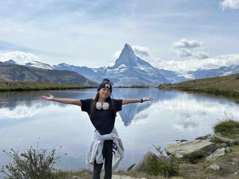 提供109數學學測服務的專家Zoe