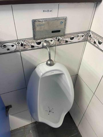 李祐豪 - 小便斗安裝更新