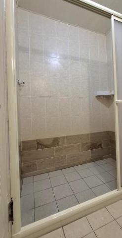 古意人ㄟ土水師 - 拆除浴缸淋浴拉門施作