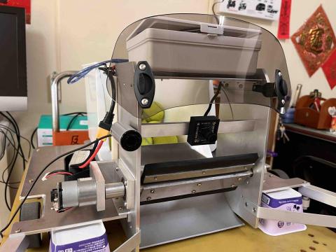 及得企業 - 網球機器人撿球機構