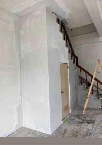 森曜工程行 - 壁癌處理中