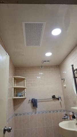 古意人ㄟ土水師 - PVC 浴室天花板，不怕頂樓風壓維修孔