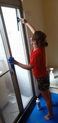 蔡軒居家環境規劃 - 玻璃清潔 蔡軒居家環境規劃 - 玻璃清潔