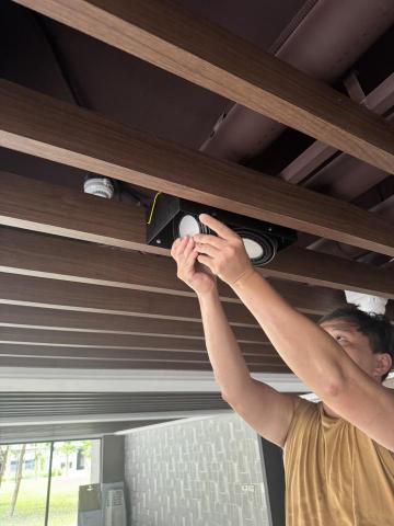 崴聖企業社 - 燈具安裝