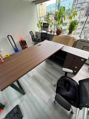 職人傢俱安裝服務。 - 