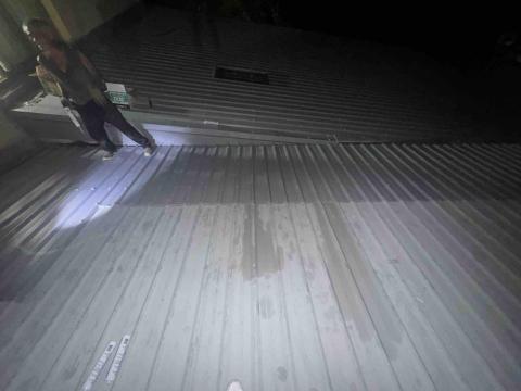 簡成勳 - 苗栗通霄 白鐵清板覆蓋