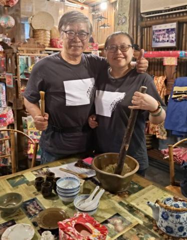 學歷證明 - 我和夫人都是自然科專業人士