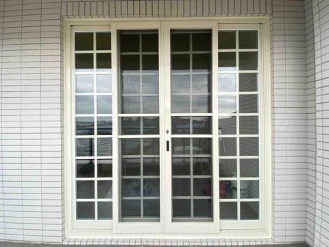 高瑞隆 - 乾式包框落地們