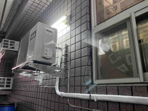 空調尬電職人 - 明管走線 空調尬電職人 - 明管走線