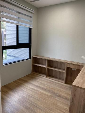 潔佳裝潢細清有限公司 - 地板-先吸塵-拖地板-打蠟-地板不碰水