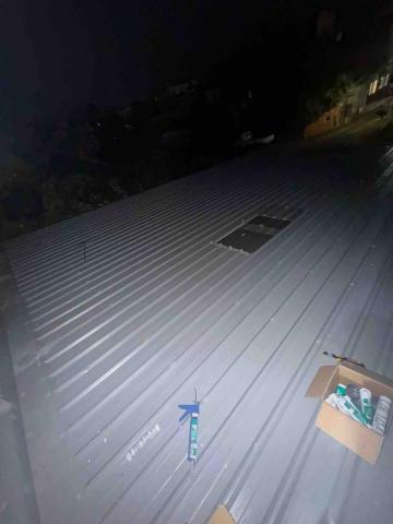 簡成勳 - 苗栗通霄 白鐵三合一浪板翻新