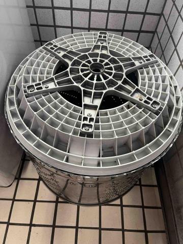 自強家庭水電 - 洗衣機內槽網狀蓋板清洗後