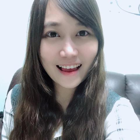 提供配音服務的專家Cindy (柚柚)