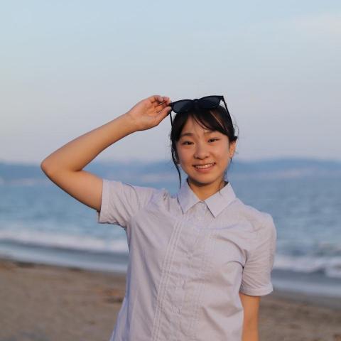 提供游泳學校服務的專家水蜜桃老師